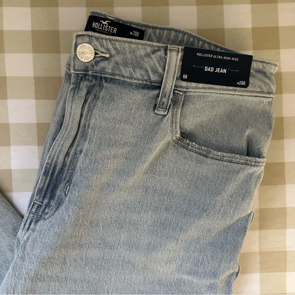 NWT Hollister Light Blue Vtg Stretch Ultra High Rise Dad Jeans Women’s Medium 6R - Picture 2 of 9